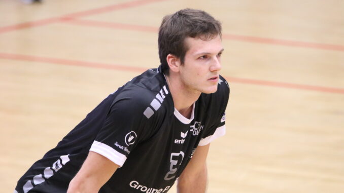 JRS49- PAGE 36- REC VOLLEY TITOUAN HALLE