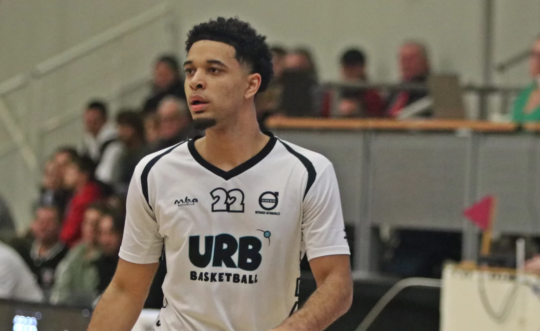 Kameronn Selebangue et l'URB devront réaliser un exploit pour se qualifier en play-offs.