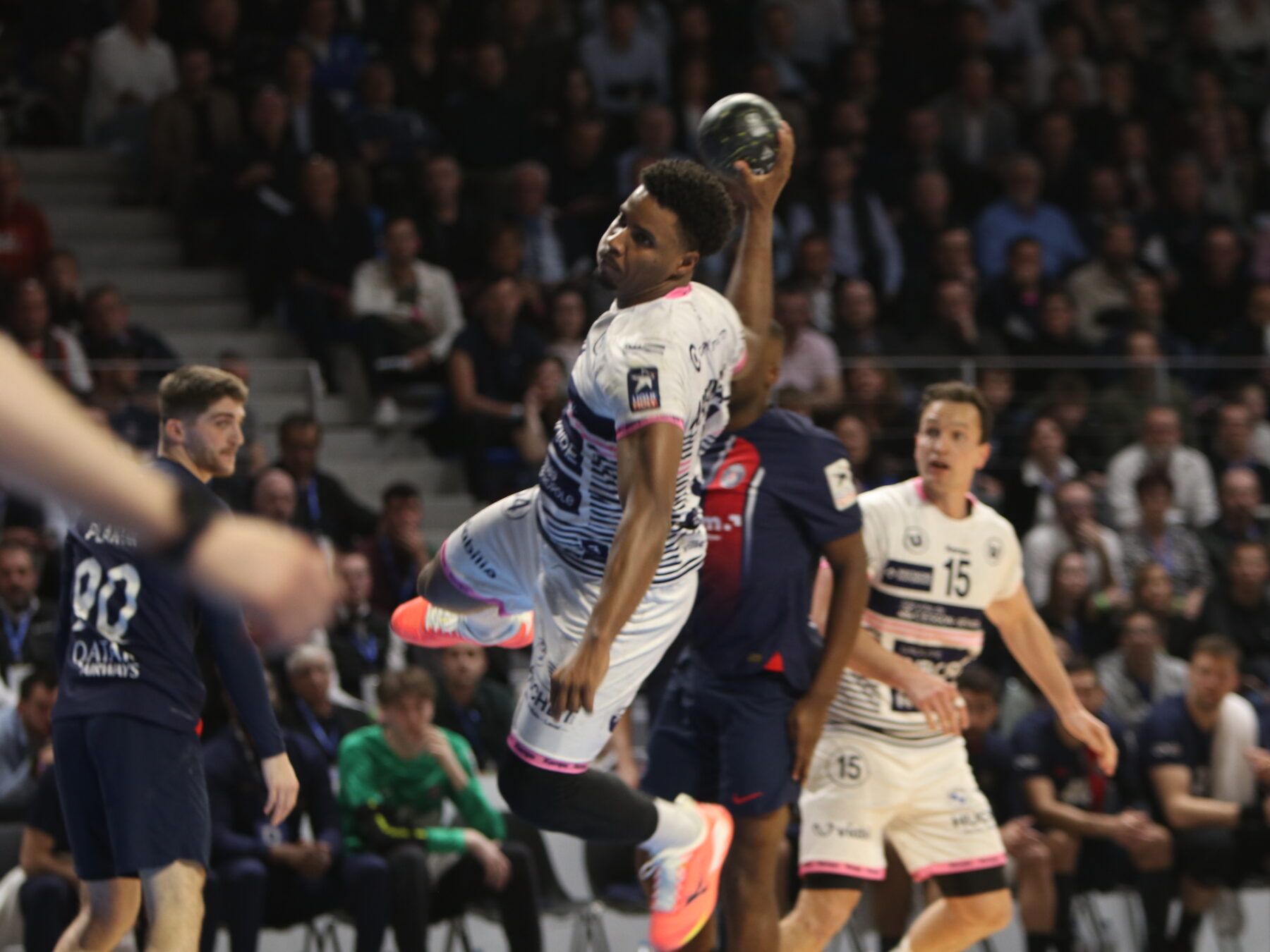 Ludwig Appolinaire au tir face au PSG