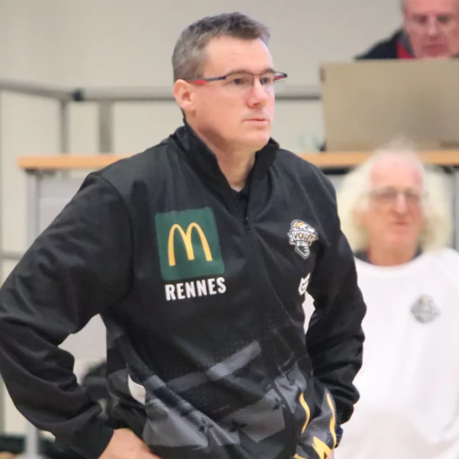 Une première saison compliquée pour Olivier Bouvet.