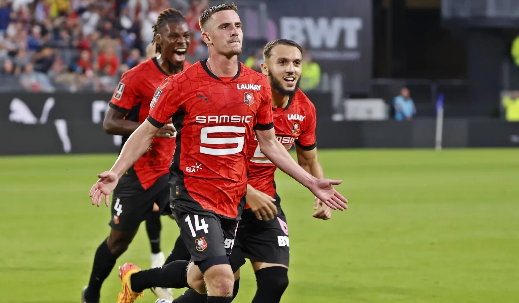Le Stade Rennais surclasse Lyon.