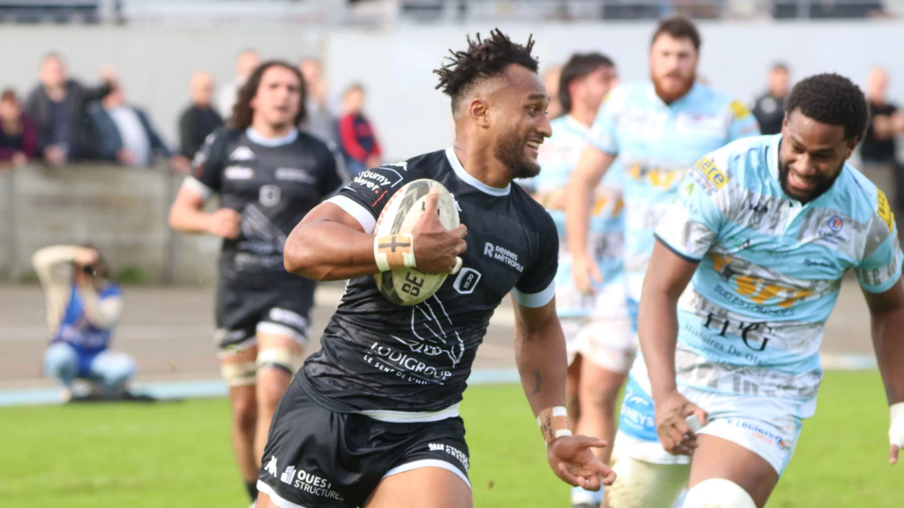 Succès bonifié pour le REC Rugby.