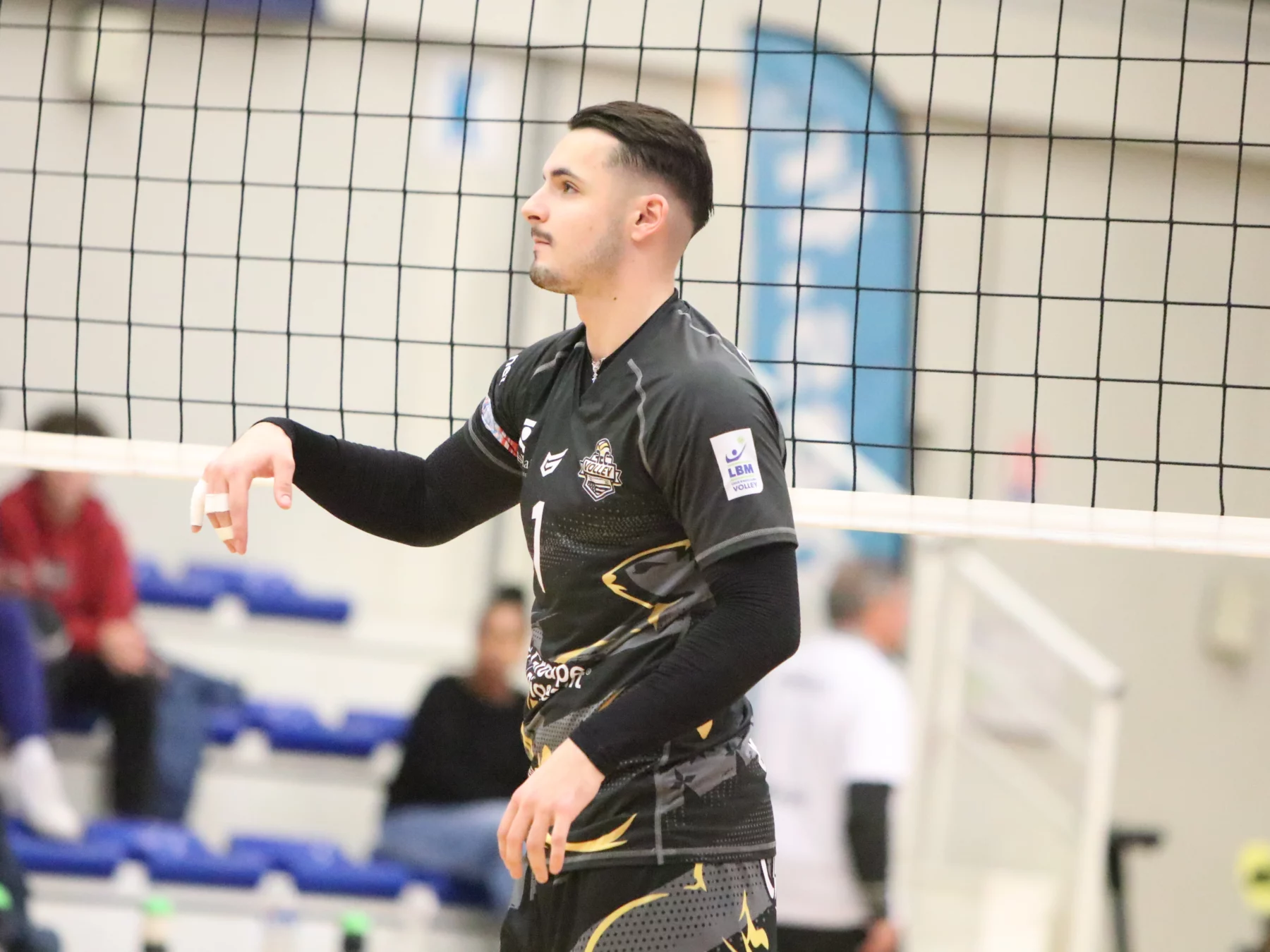 Le REC Volley renversé à Vincennes.