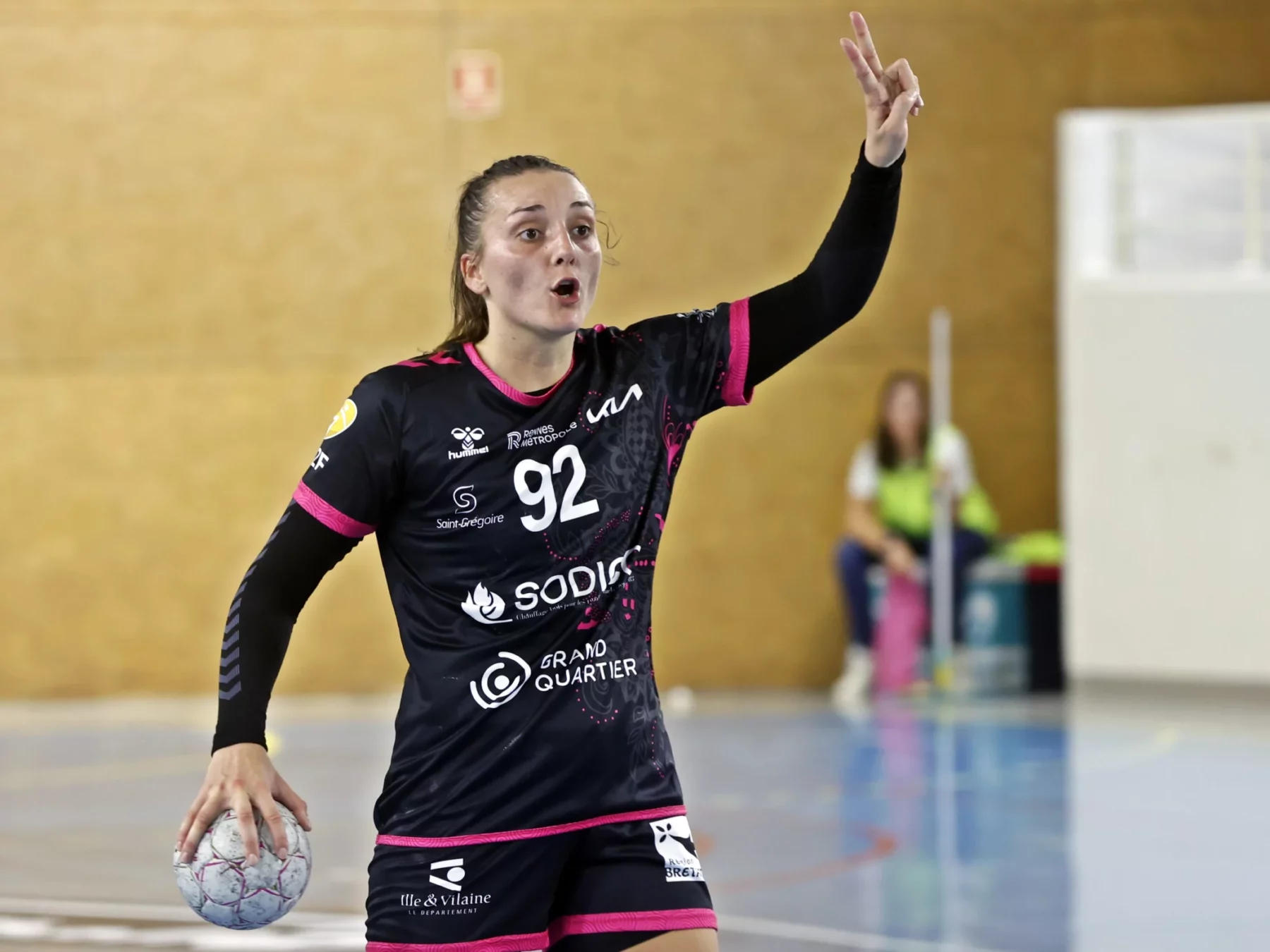 Saint-Grégoire accueille une nouvelle gladiatrice avec Lila Pakel.