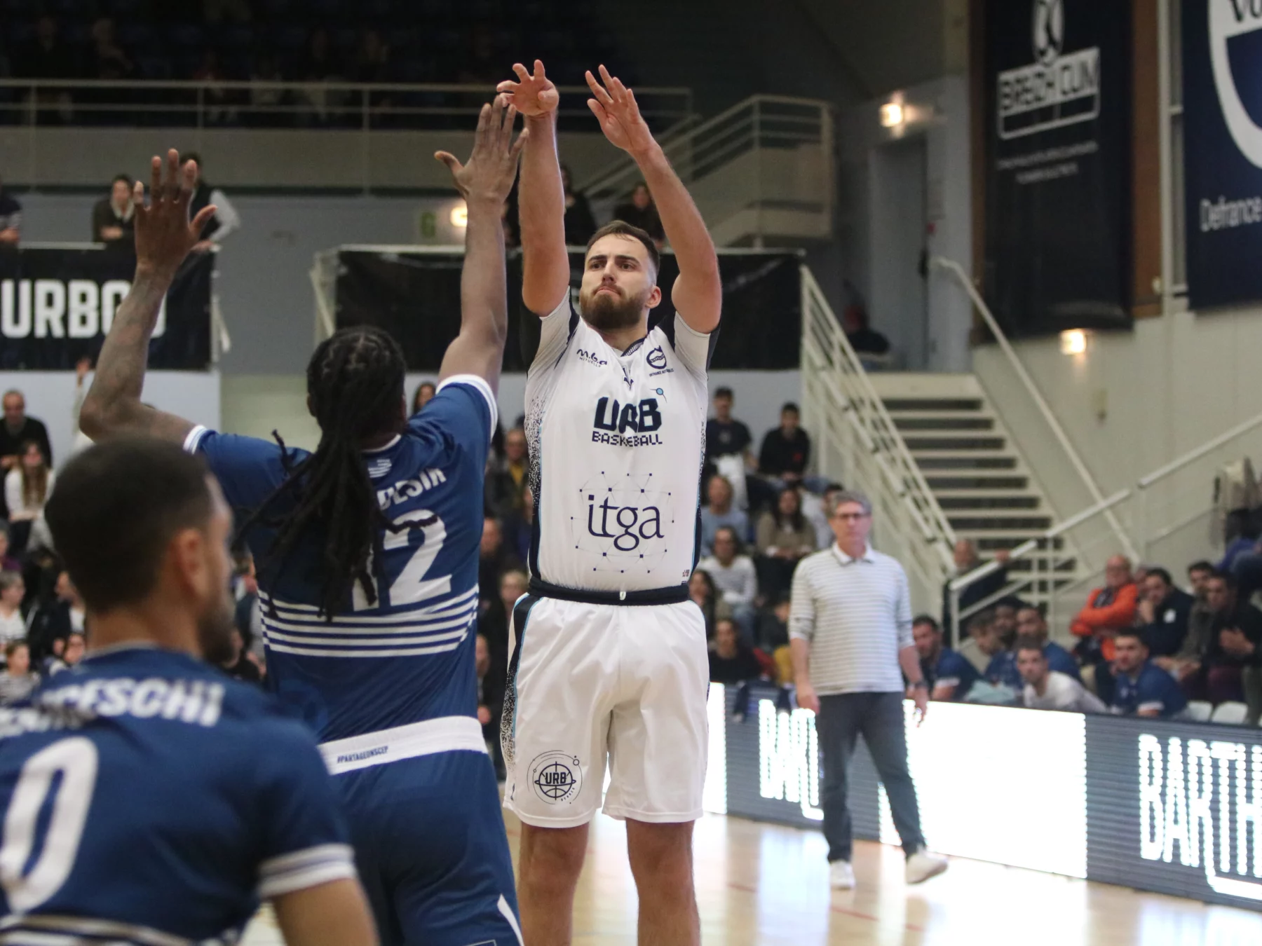 Débuts prometteurs pour l'URB.