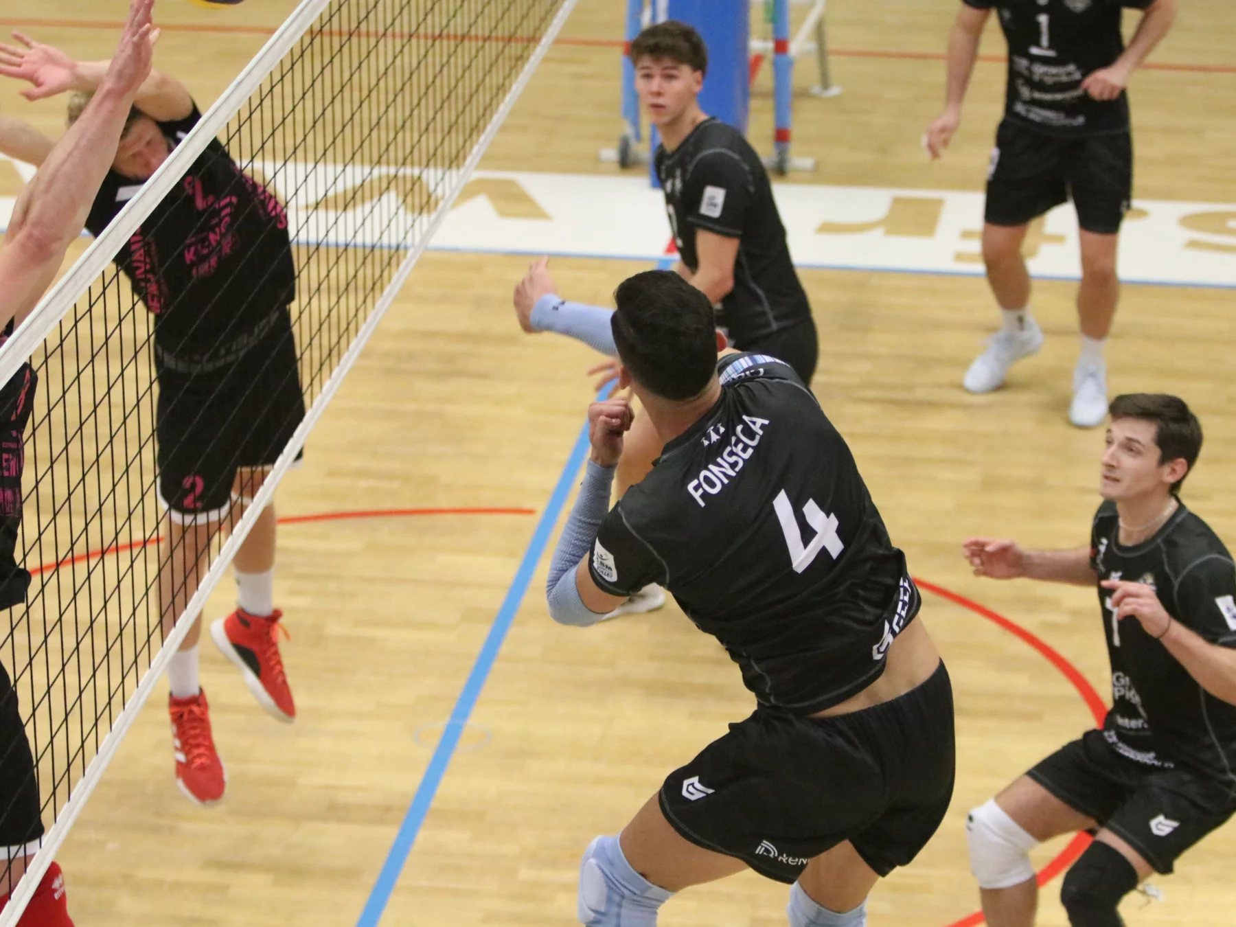 Cinquième victoire consécutive pour les garçons du REC Volley.