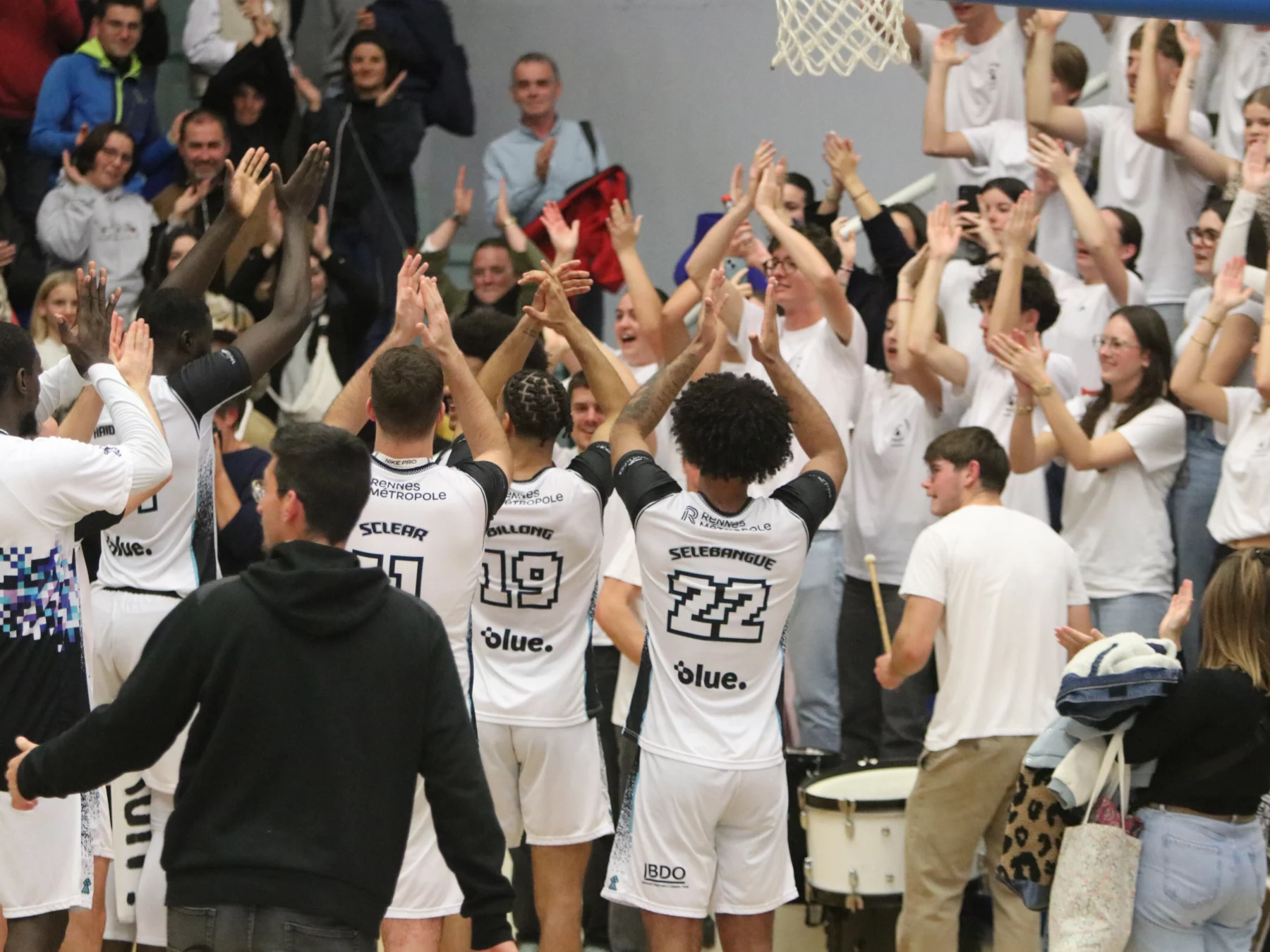 Bientôt un kop à l'URB ?