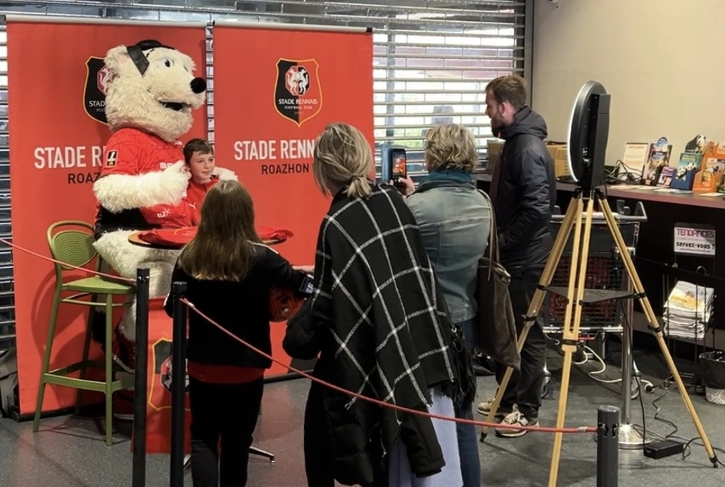 La mascotte du Stade Rennais Erminig.