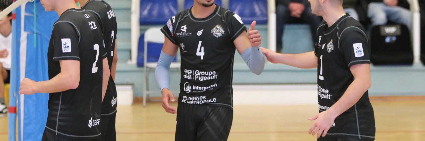 Non sans mal, le REC Volley s'impose contre Amiens.