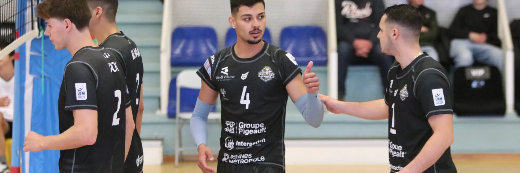 Non sans mal, le REC Volley s'impose contre Amiens.