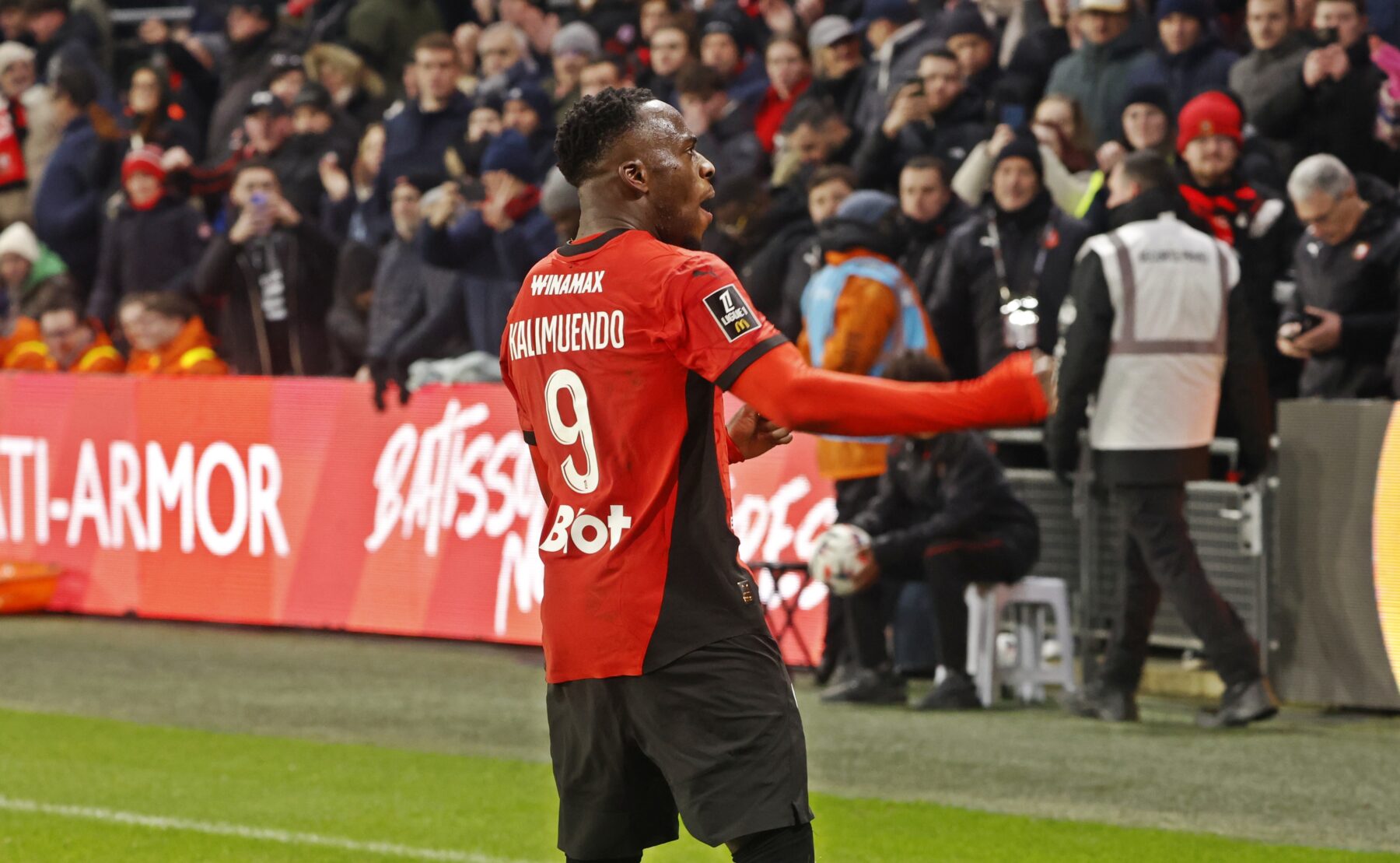 Arnaud Kalimuendo premier buteur de la soirée