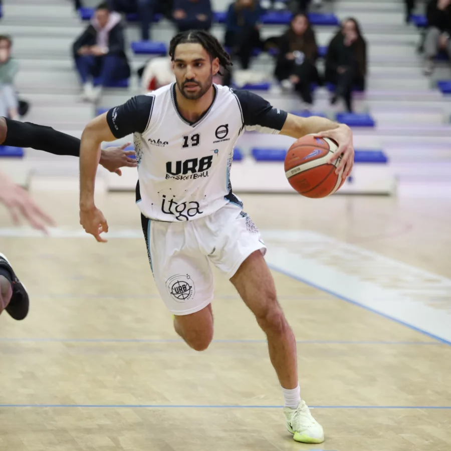 L'URB renverse Besançon et reste invaincue à domicile.