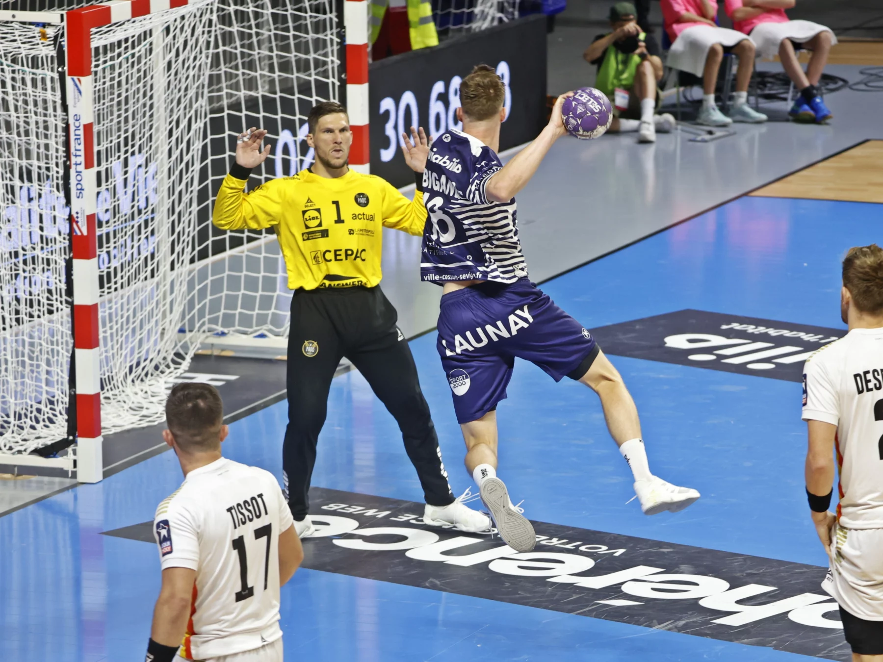 Labigang face à Baznick