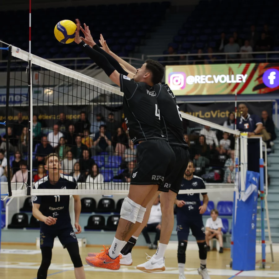 Le REC Volley s'impose face à Conflans.