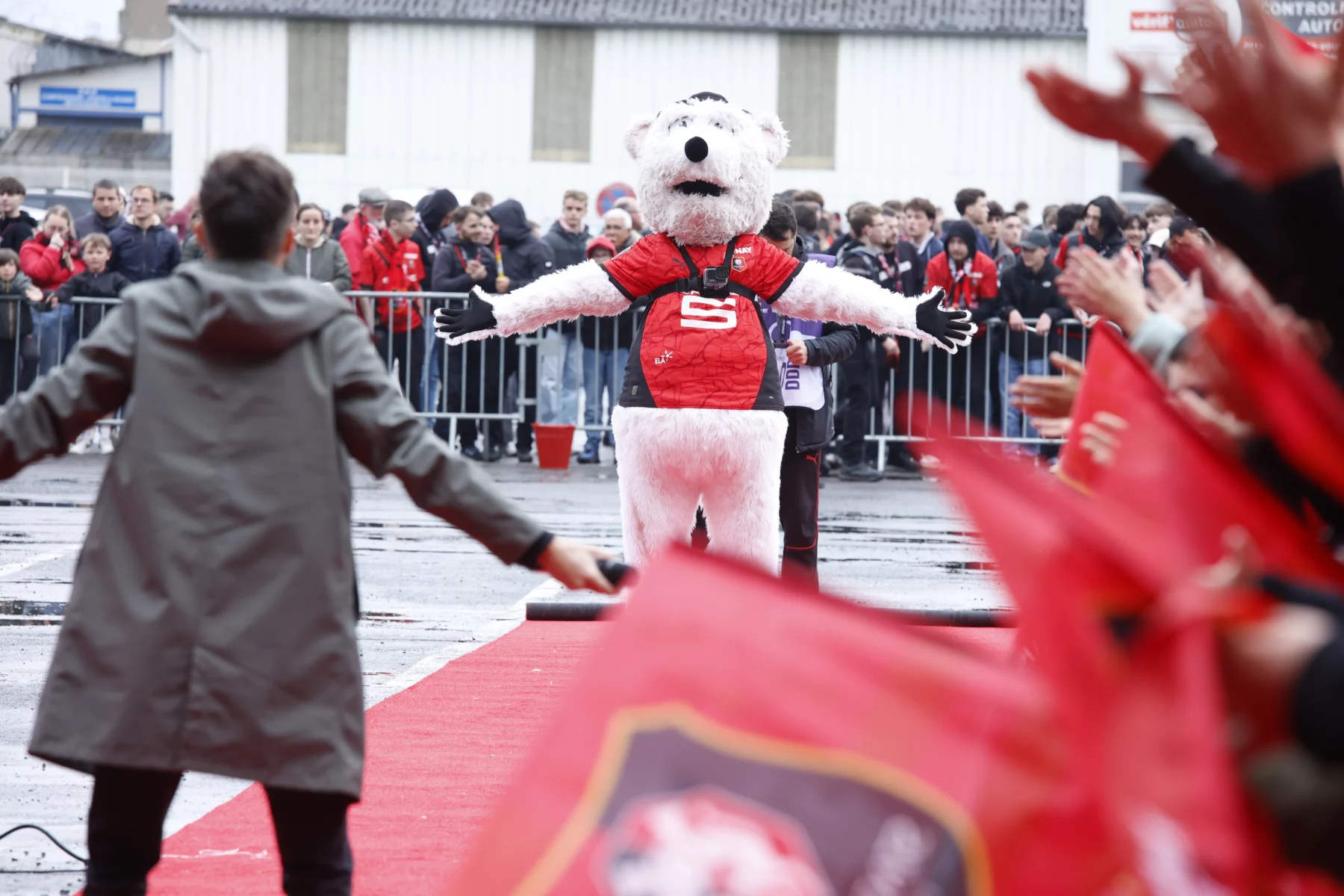 Dans les coulisses d’un avant-match au Roazhon Park, côté animation.