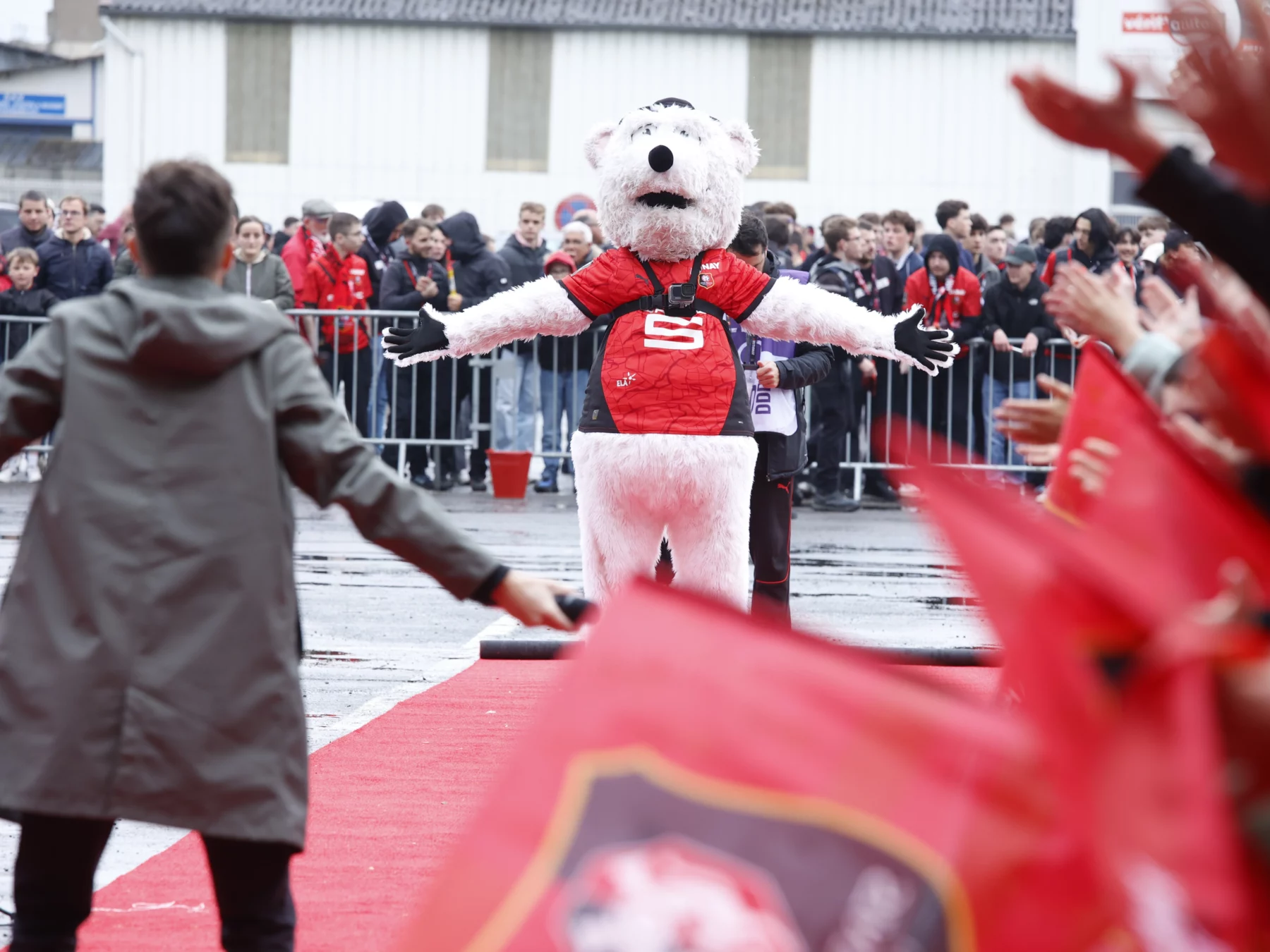 Dans les coulisses d’un avant-match au Roazhon Park, côté animation.