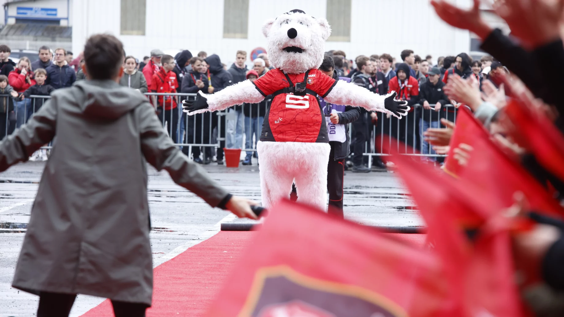 Dans les coulisses d’un avant-match au Roazhon Park, côté animation.