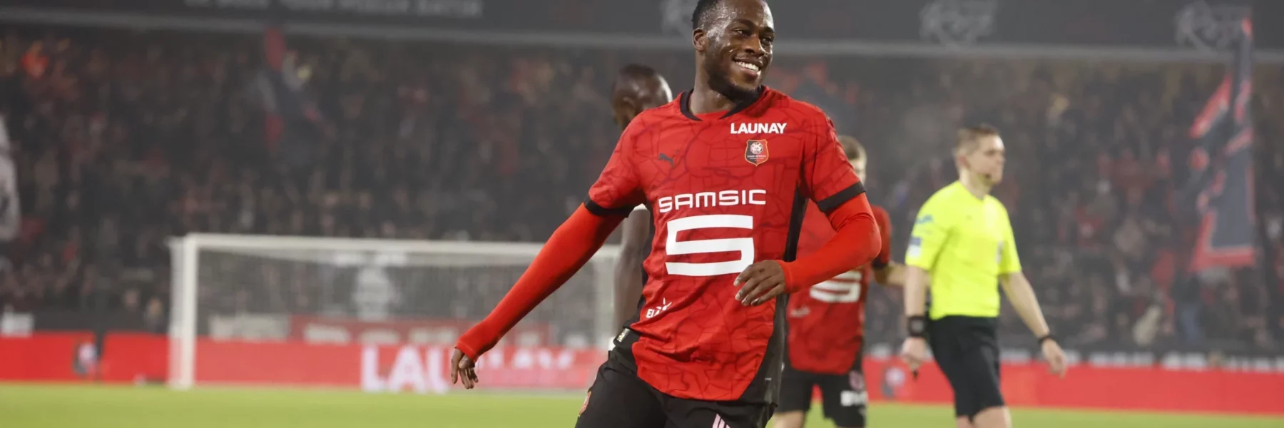 Le Stade Rennais réussit sa dernière à domicile contre Nice.
