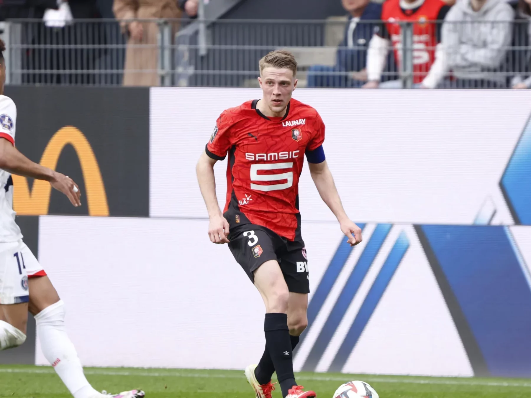 Adrien Truffert transféré à Bournemouth.