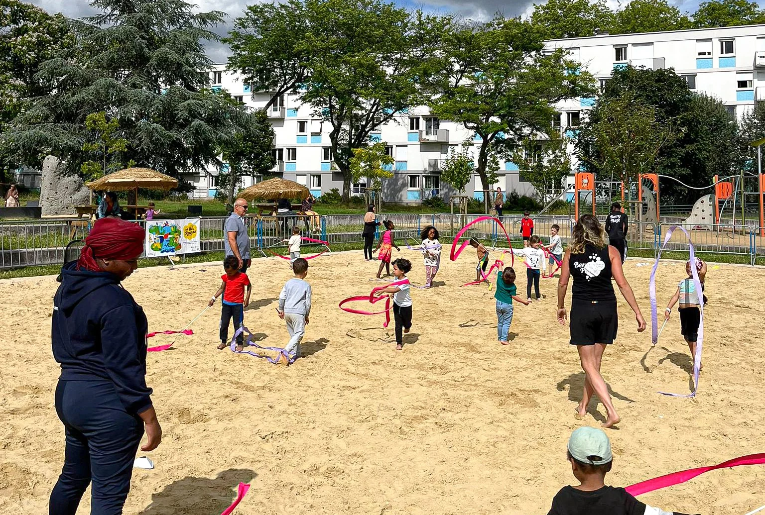 Cercle Paul Bert - Berry Plage : Quand le sable prend ses quartiers à Villejean.