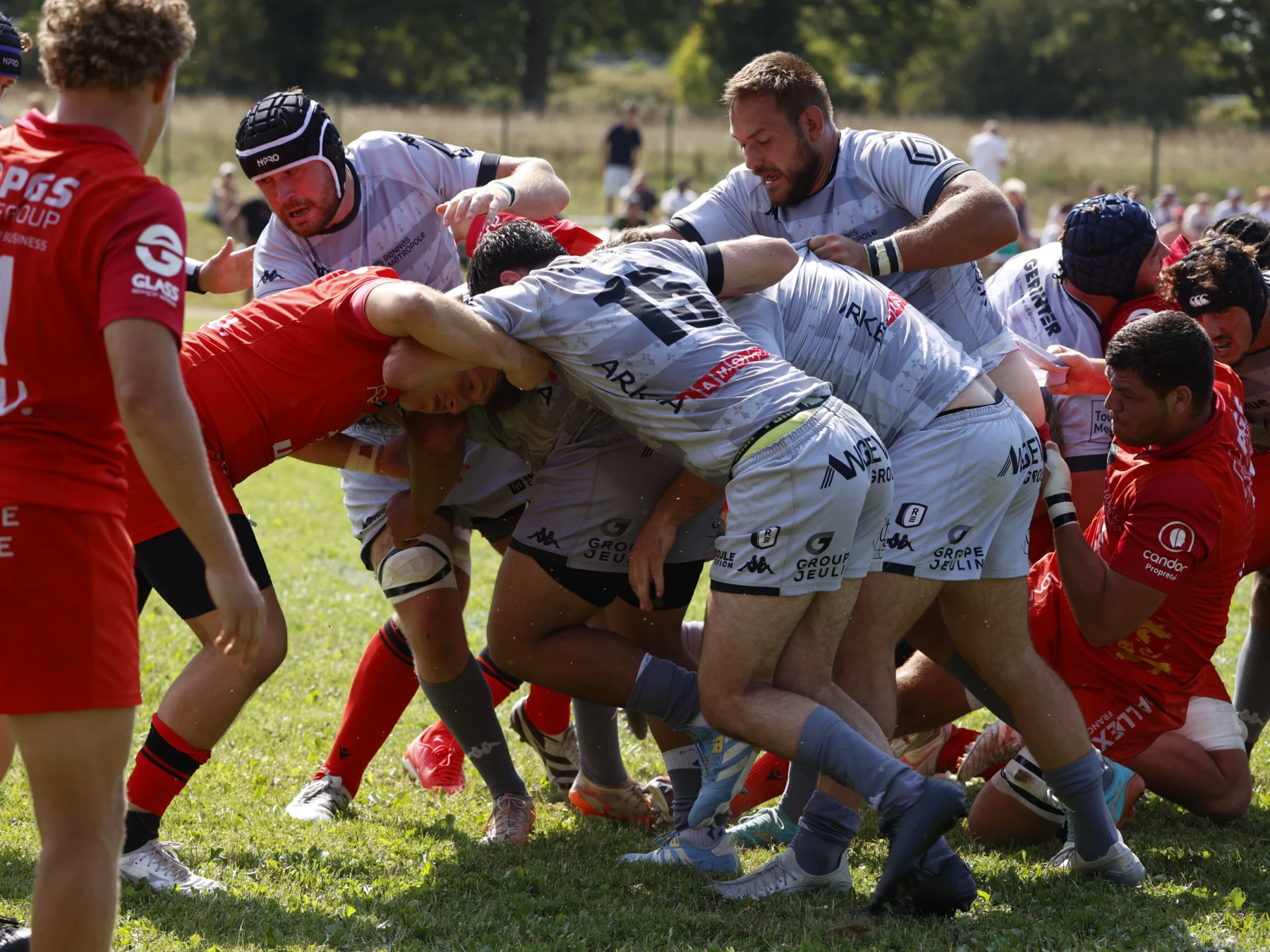 Le REC Rugby s'incline de peu contre Rouen.