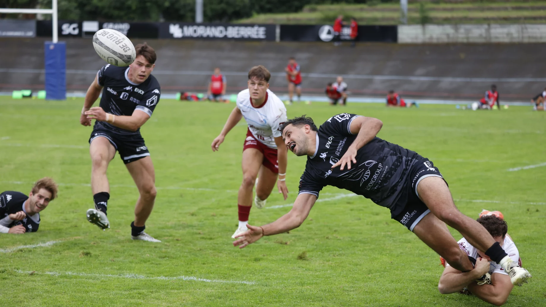Le REC Rugby s'incline à Massy.