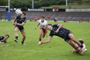 Le REC Rugby s'incline à Massy.