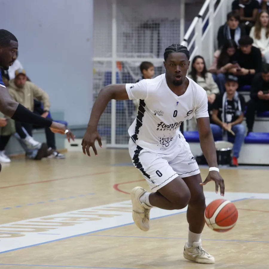 Troisième défaite de rang pour l'URB, battue à Fougères.