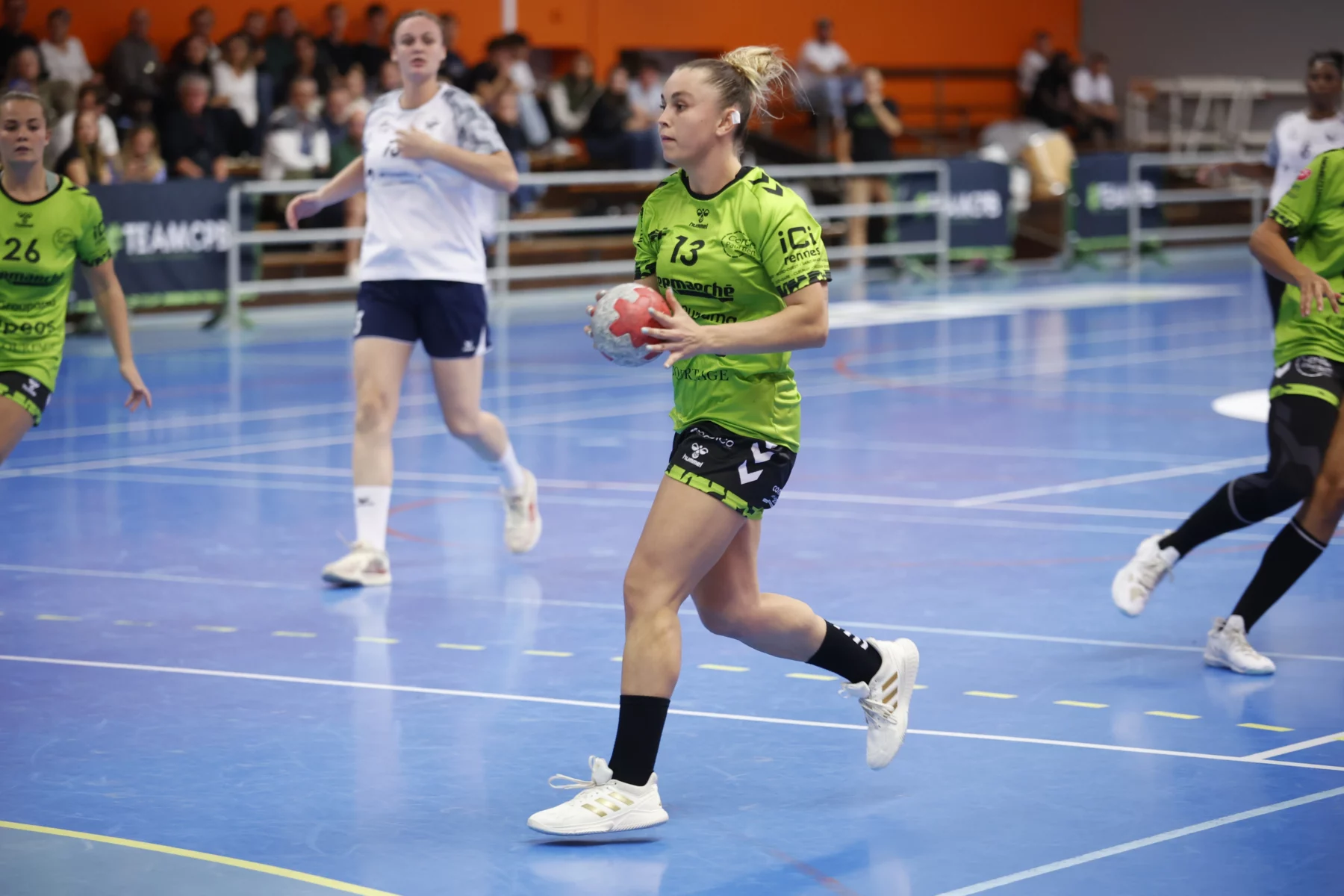 Portrait de Nora Garncarzyk.