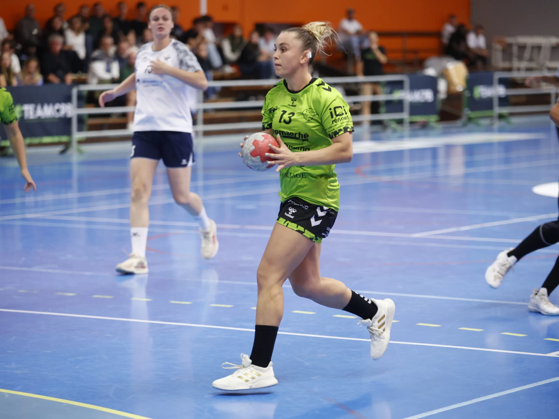 Portrait de Nora Garncarzyk.