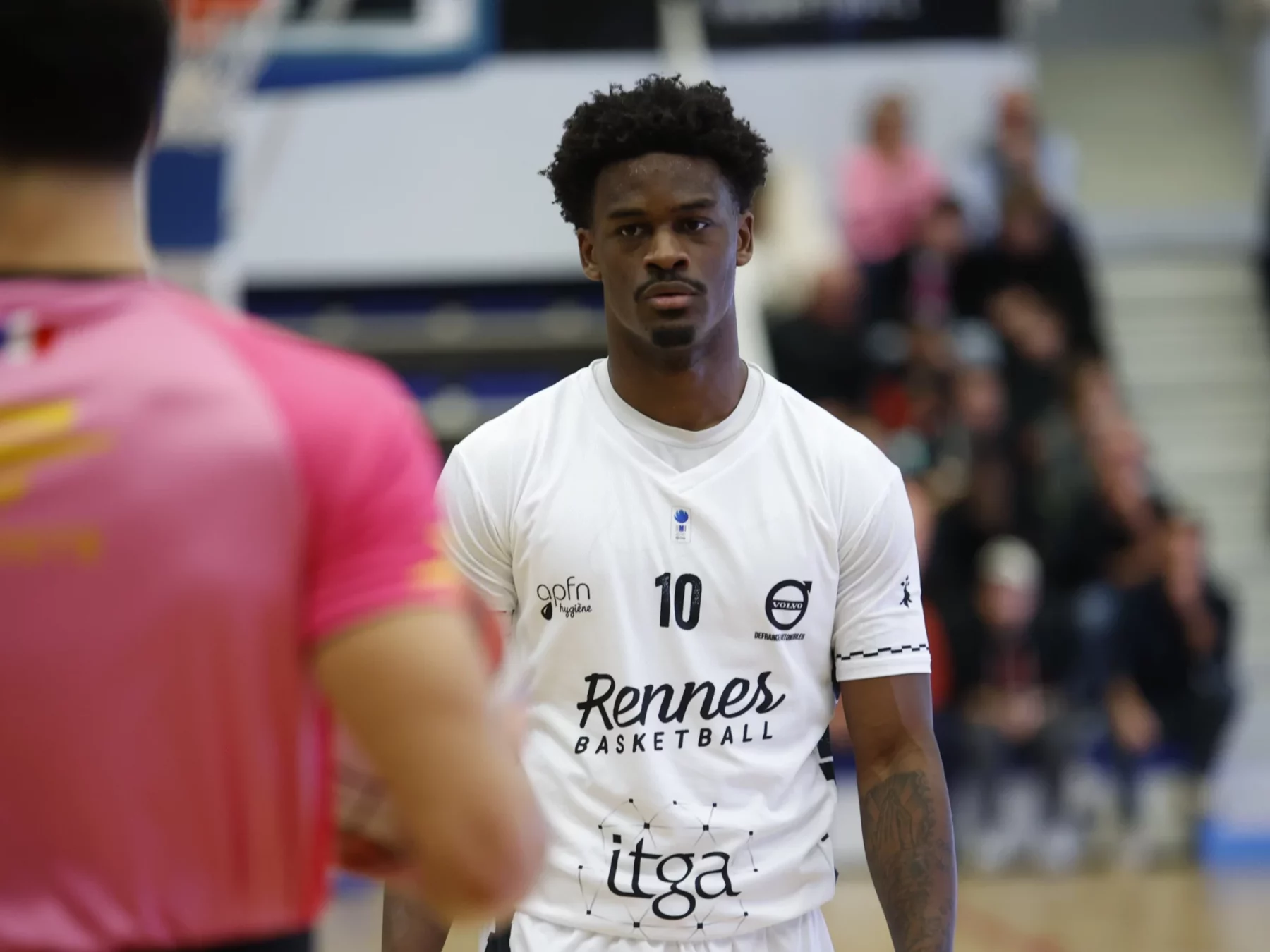 Zyon Dobbs vient renforcer l'effcetif "Noir et Blanc".