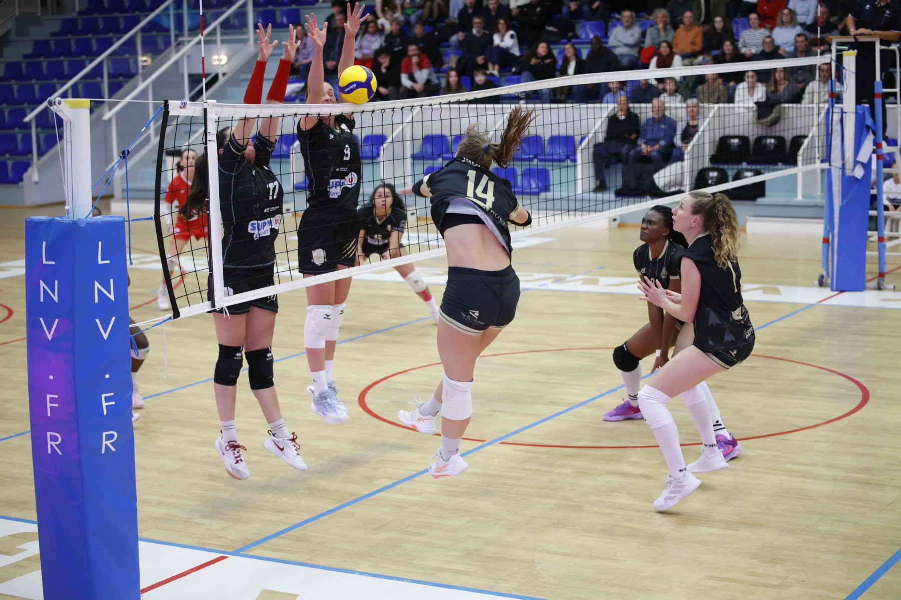 La pièce ne retombe pas du bon côté pour les Hermines contre Valenciennes.