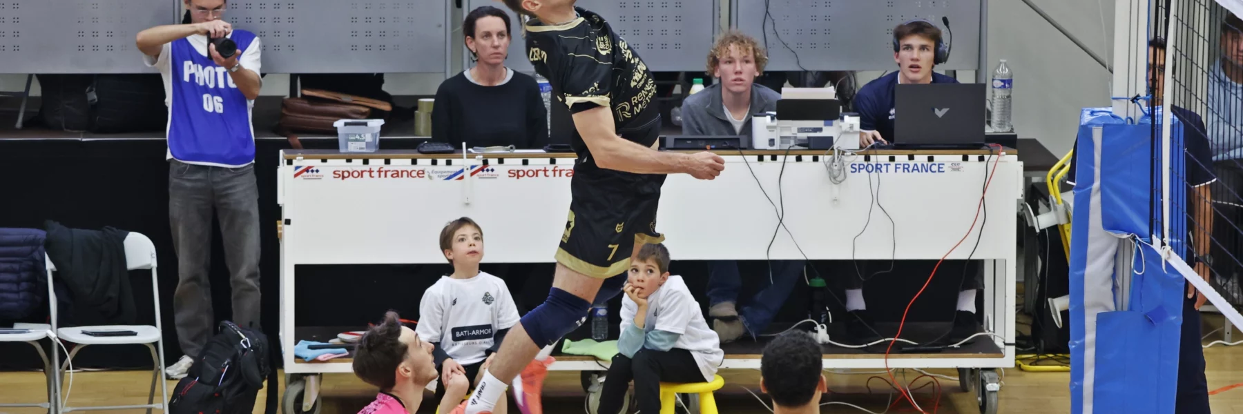 Le REC Volley encore trop court contre Fréjus.