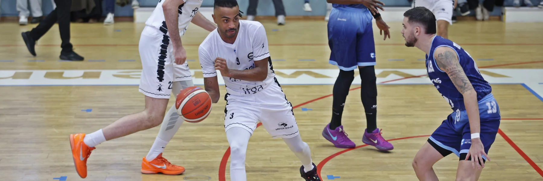 L’URB boucle sa phase aller par un succès convaincant contre Chartres.