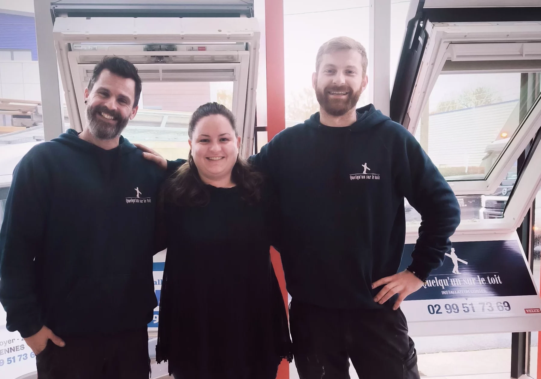 Publi Quelqu'un sur le toit.