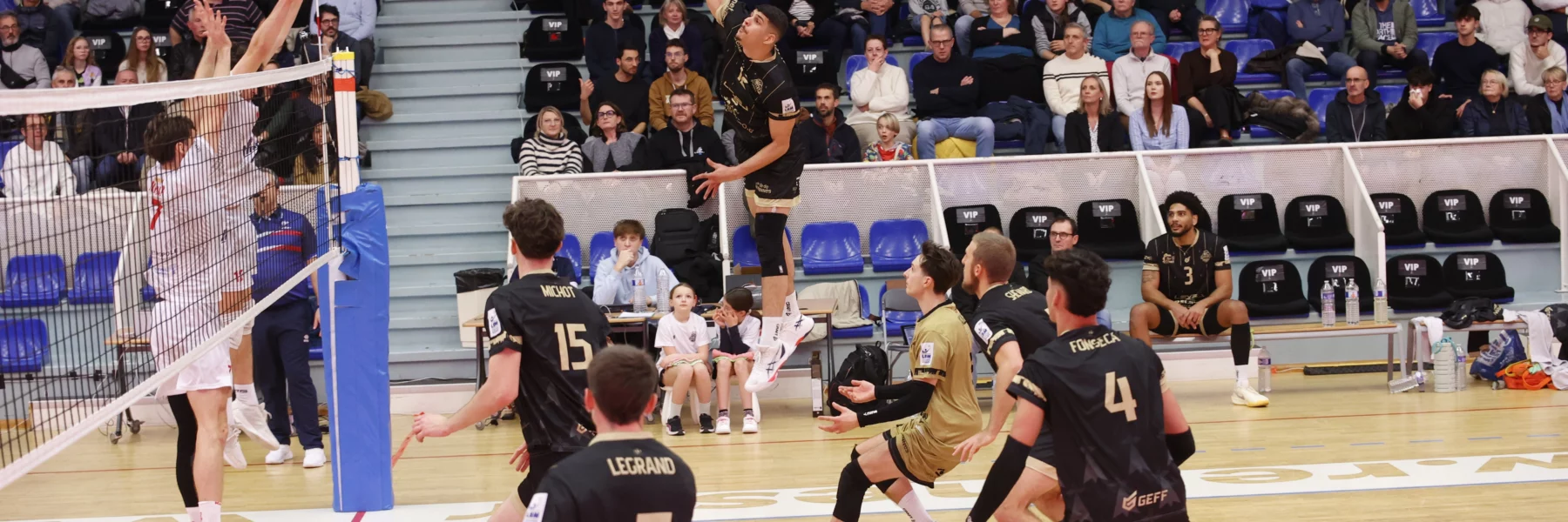 Le REC Volley change de pointu.