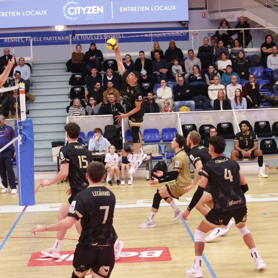 Le REC Volley change de pointu.