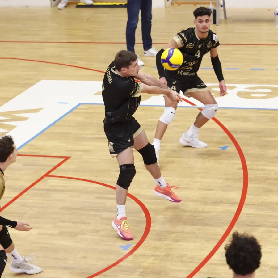 Le REC Volley termine l’année sur un revers logique contre Royan.