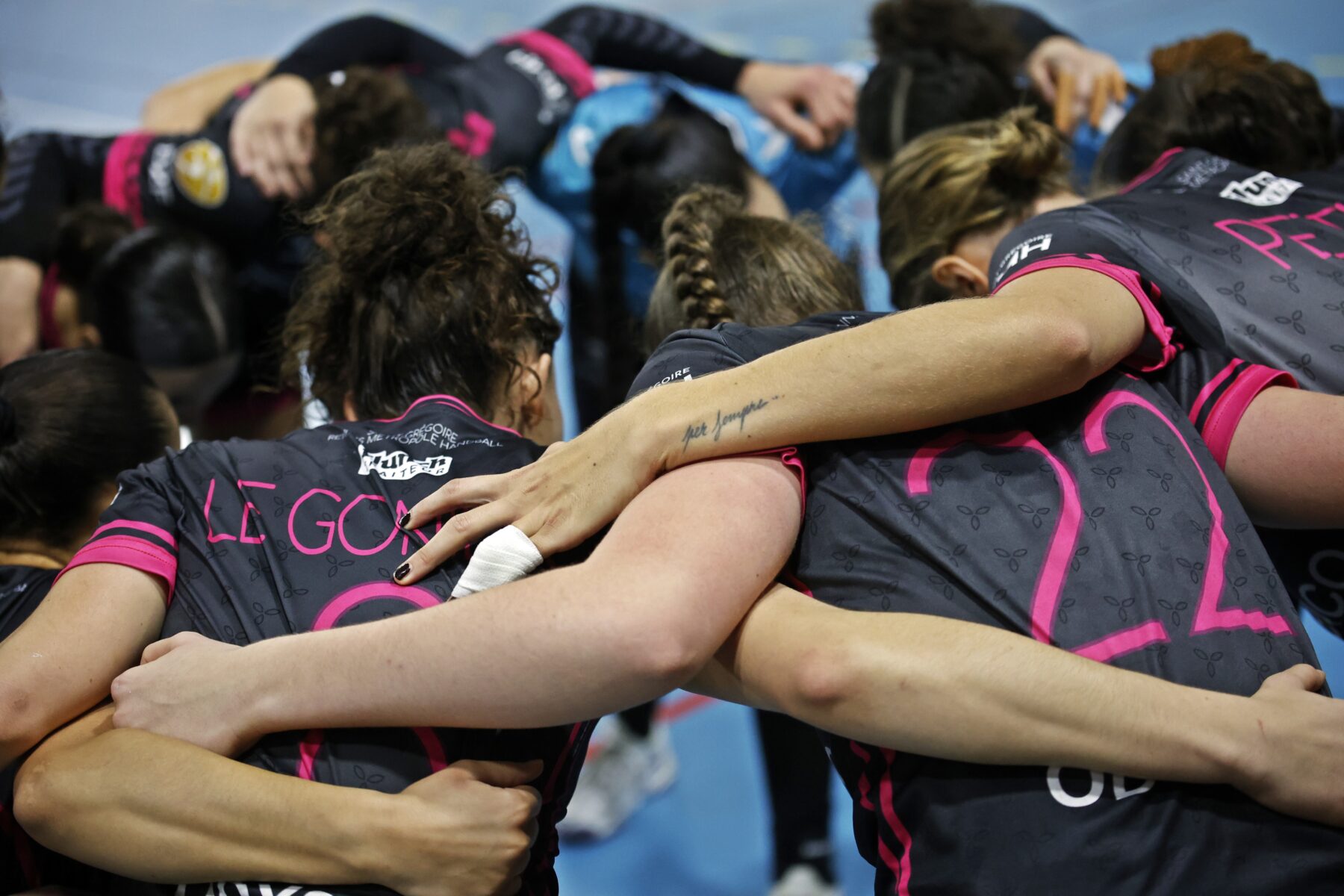 Groupe au cri de guerre