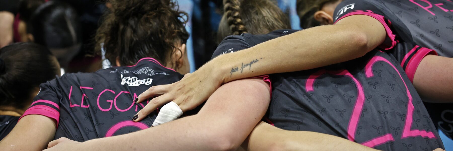 Groupe au cri de guerre