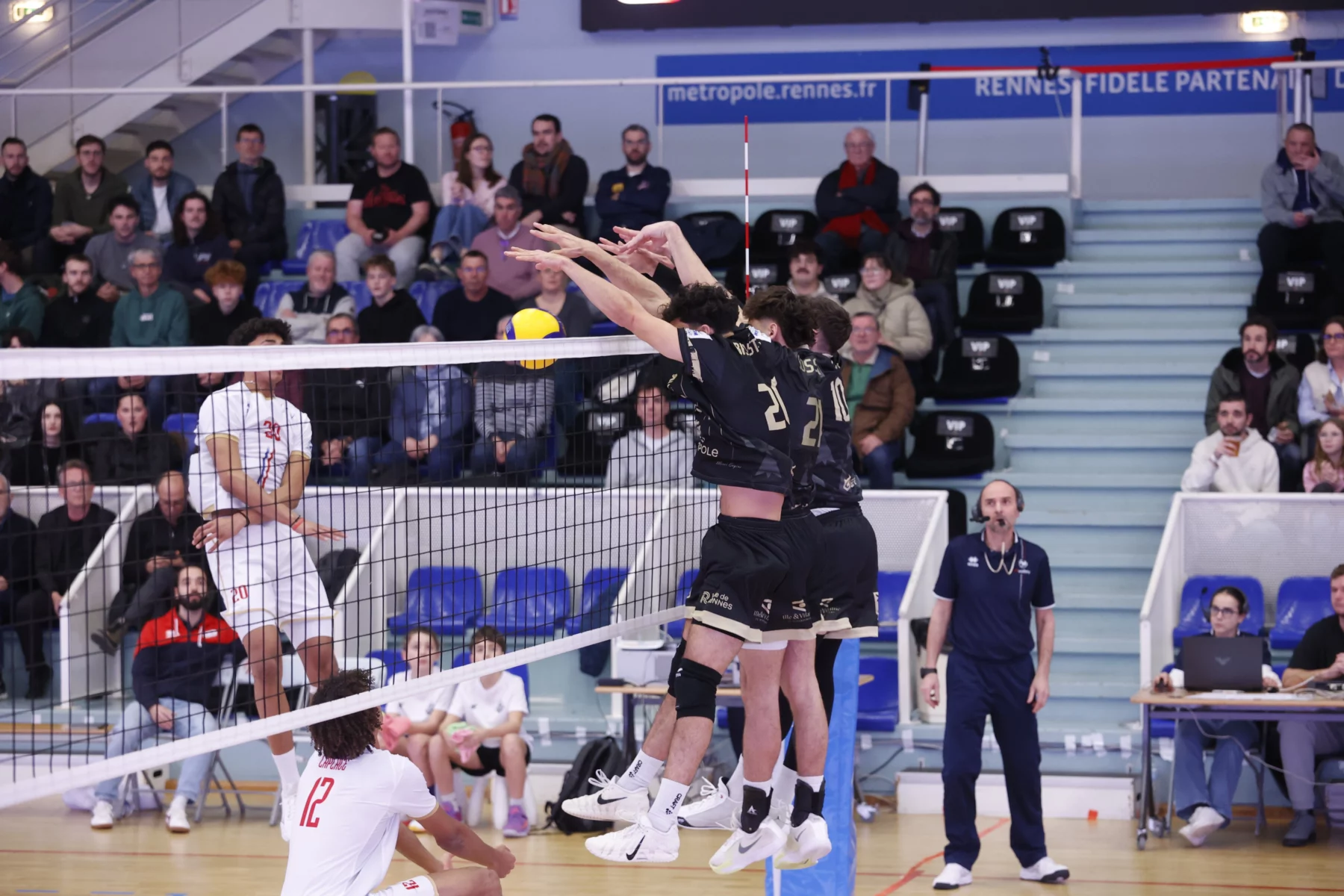 Le REC Volley renoue avec la victoire face à France Avenir.