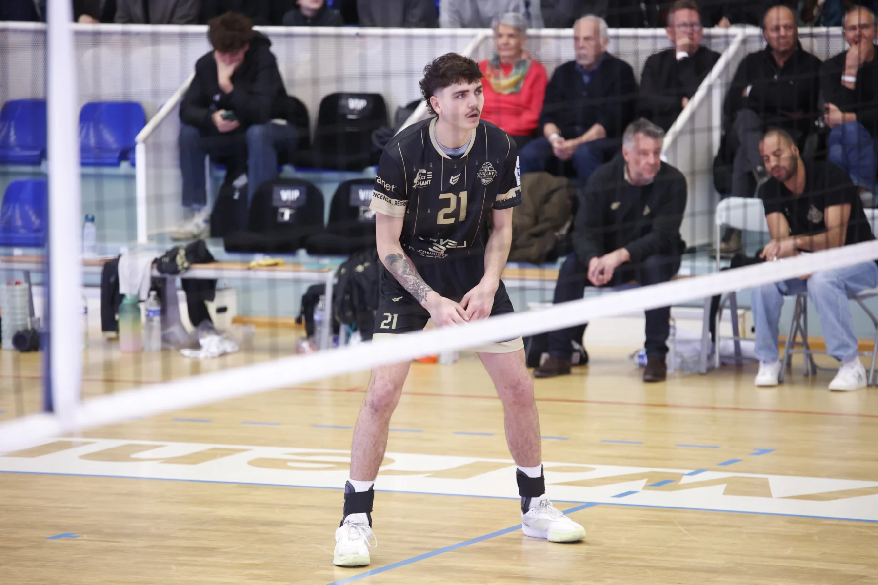 Adam Sosson, nouveau central du REC Volley.