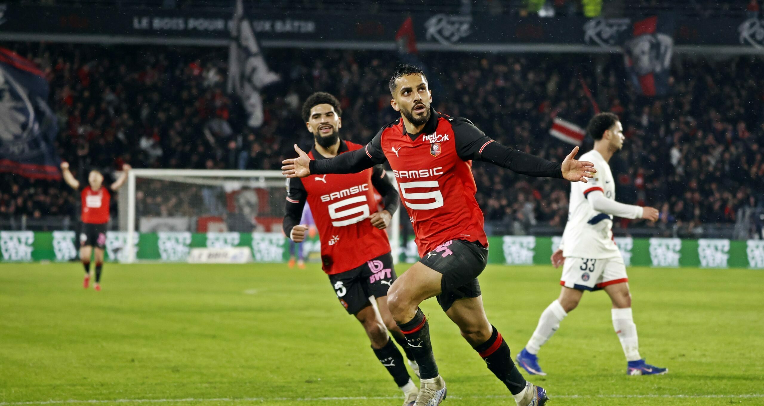 Football – Ligue 1 : Déroutant, le Stade Rennais déjoue les « Paris » et revit (3-1)
