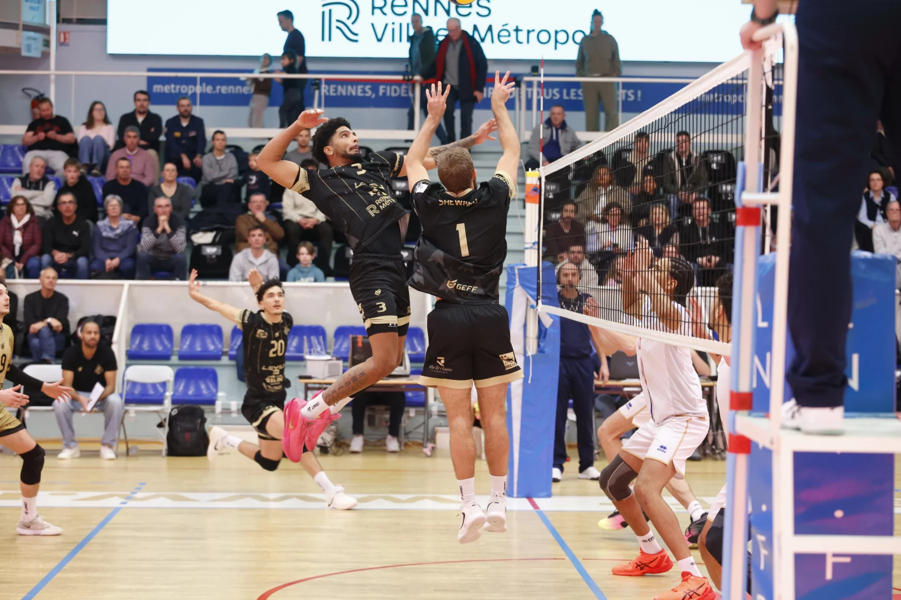 Le REC Volley « trop gentil » à Cambrai