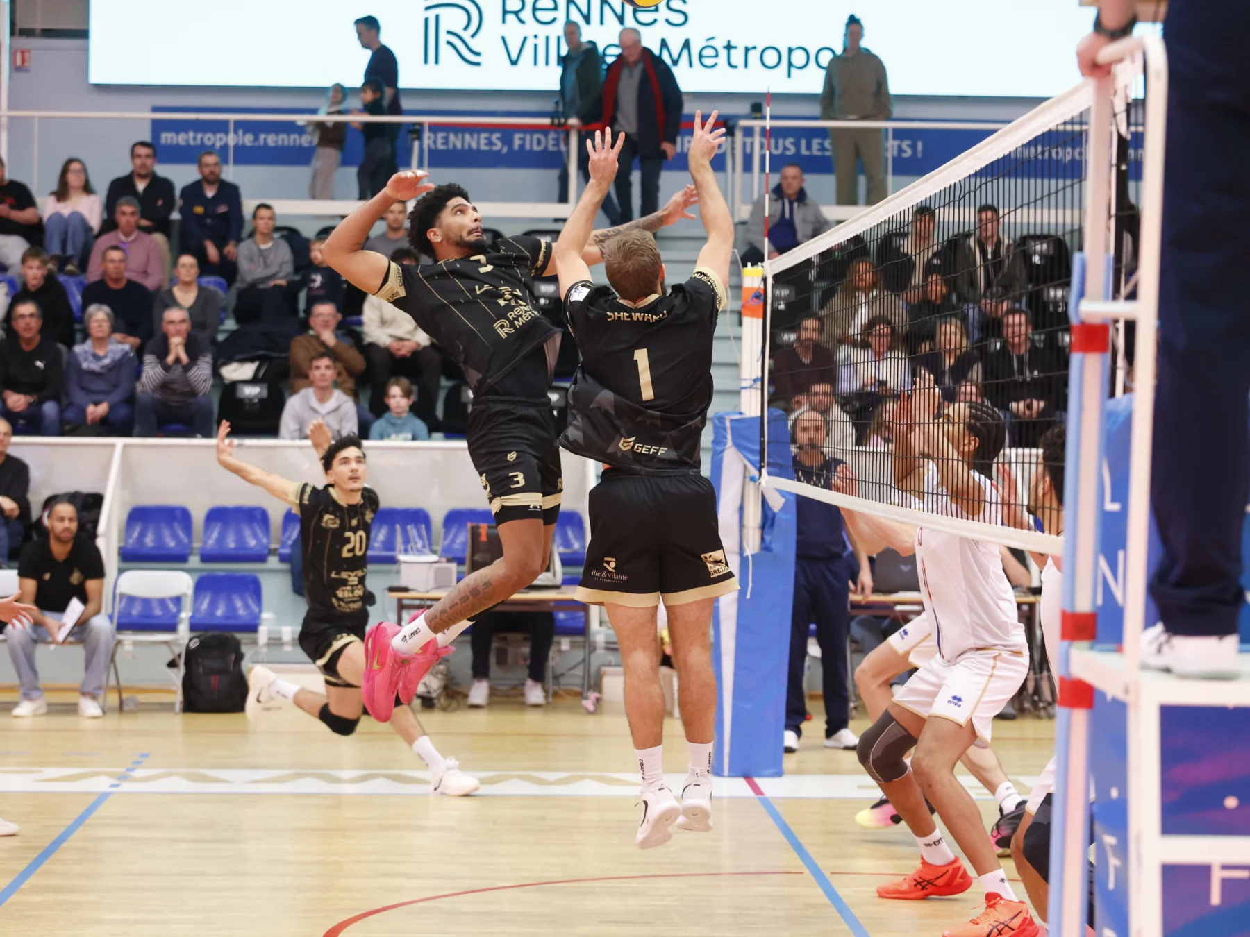 Le REC Volley « trop gentil » à Cambrai