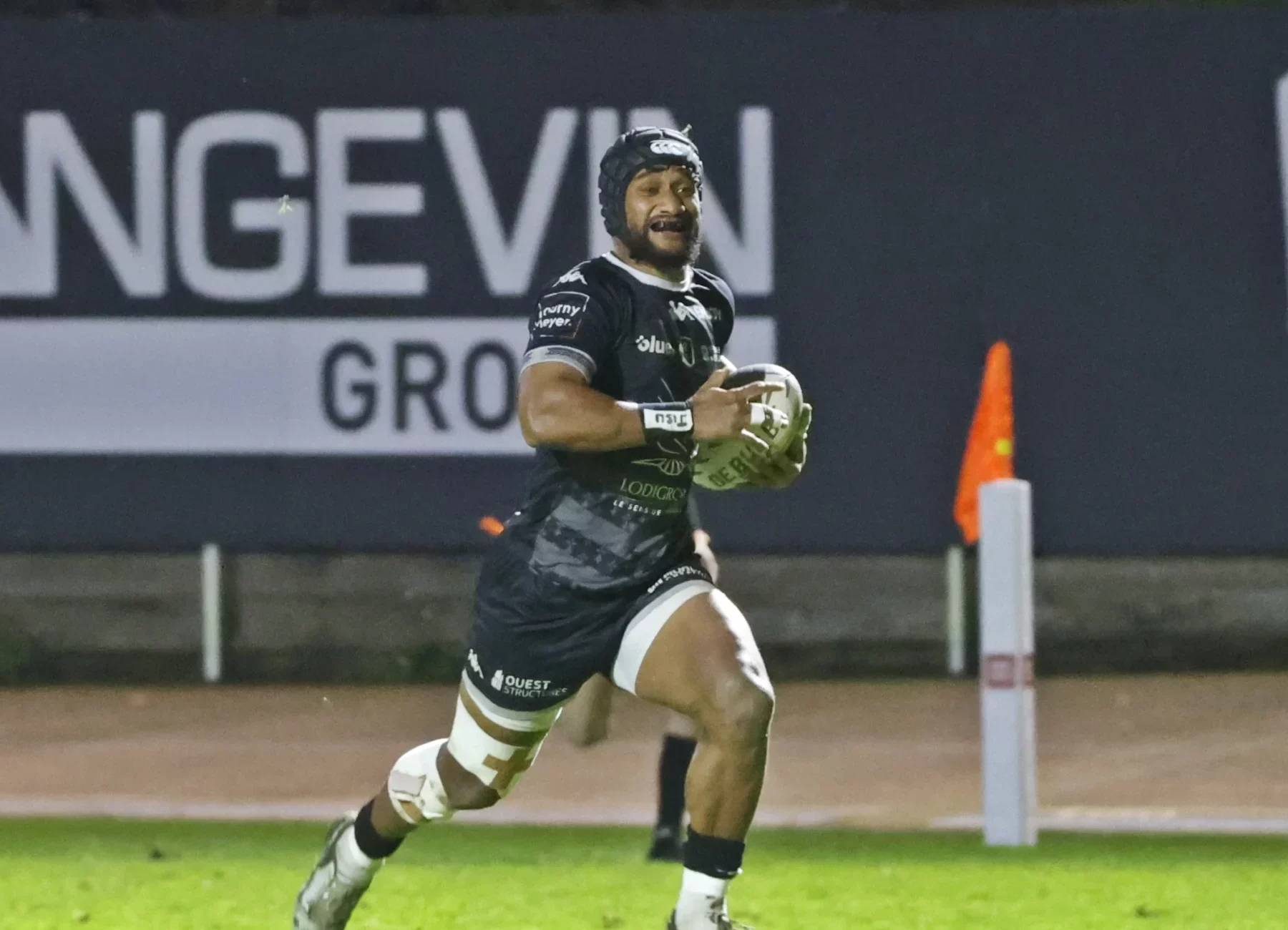 Le REC Rugby remporte un succès précieux à Bourg-en-Bresse