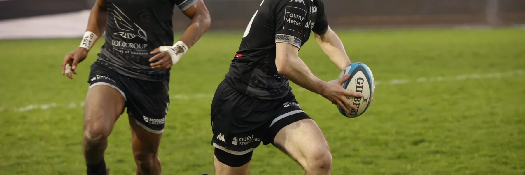 Le REC Rugby domine Marcq-en-Baroeul.