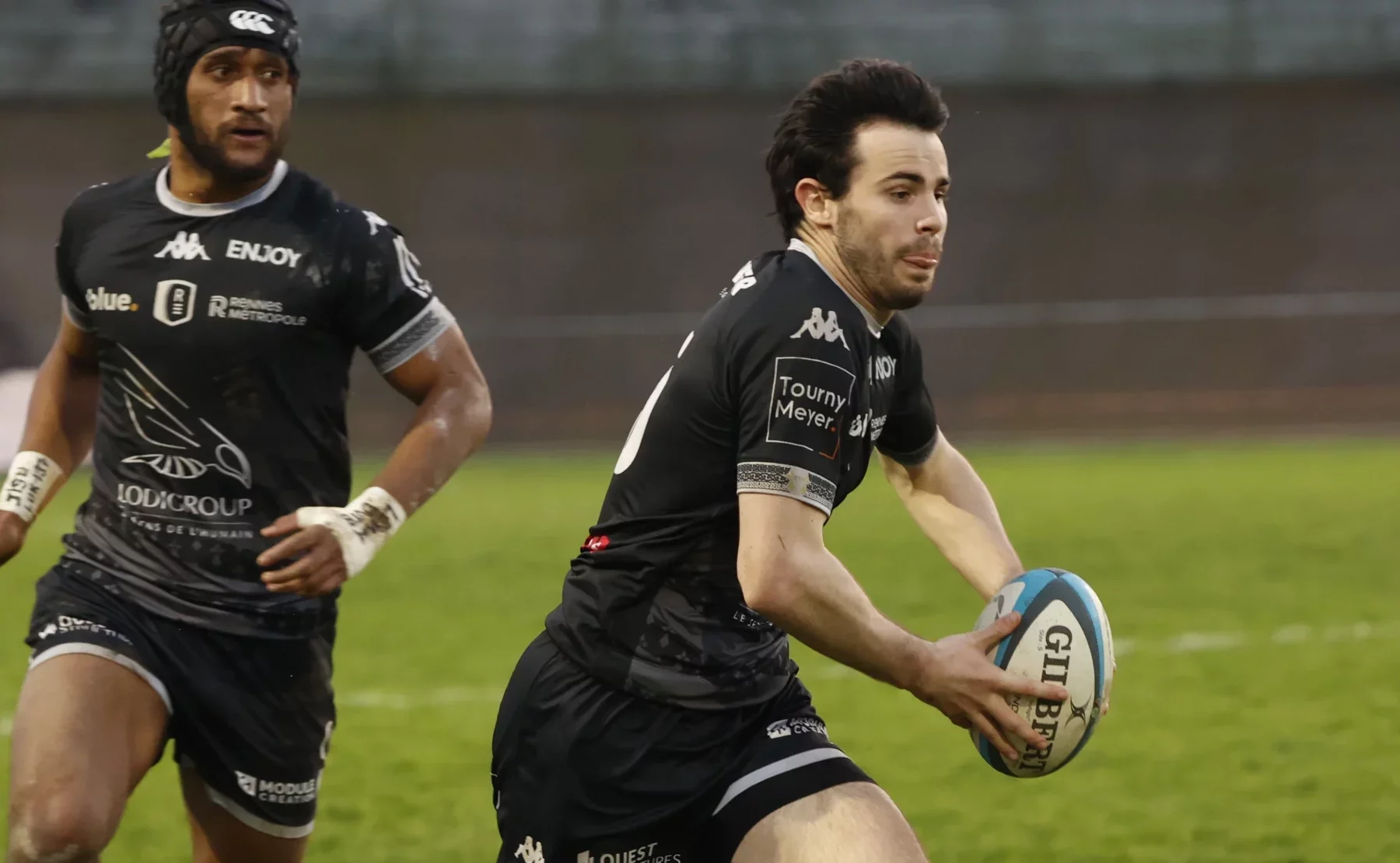 Le REC Rugby domine Marcq-en-Baroeul.