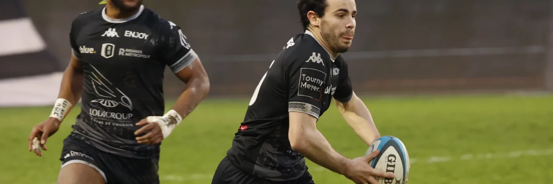 Le REC Rugby domine Marcq-en-Baroeul.