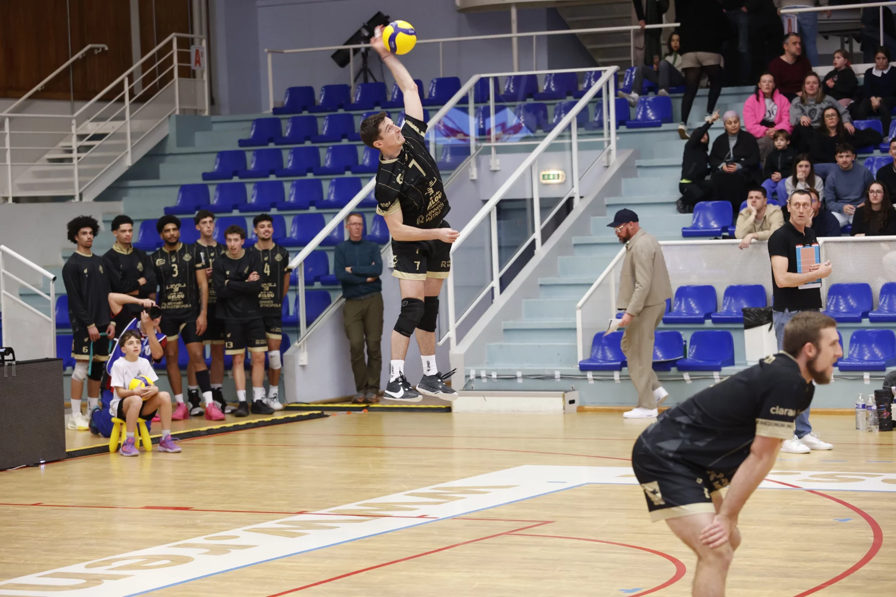 Le REC Volley rend les armes au tie-break à Chalon